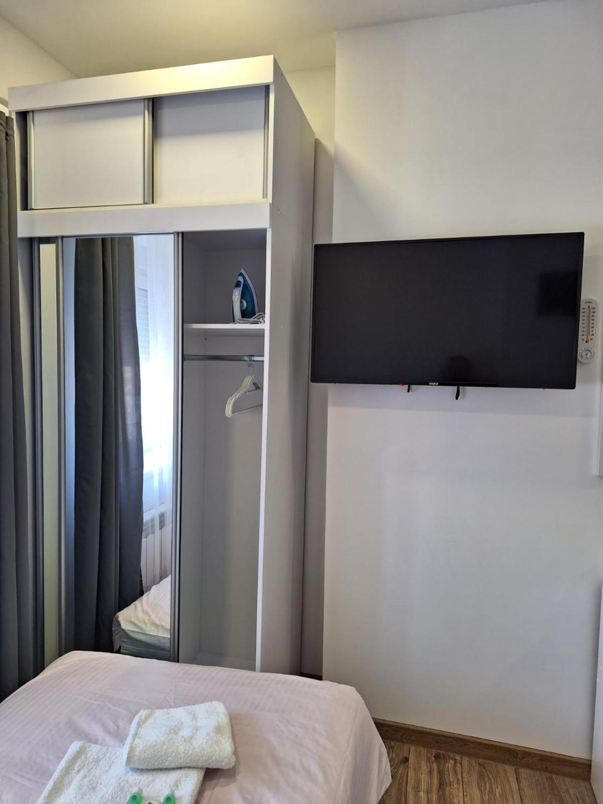Comfort Stay, Ev, Parking Boleslawiec  Exterior photo