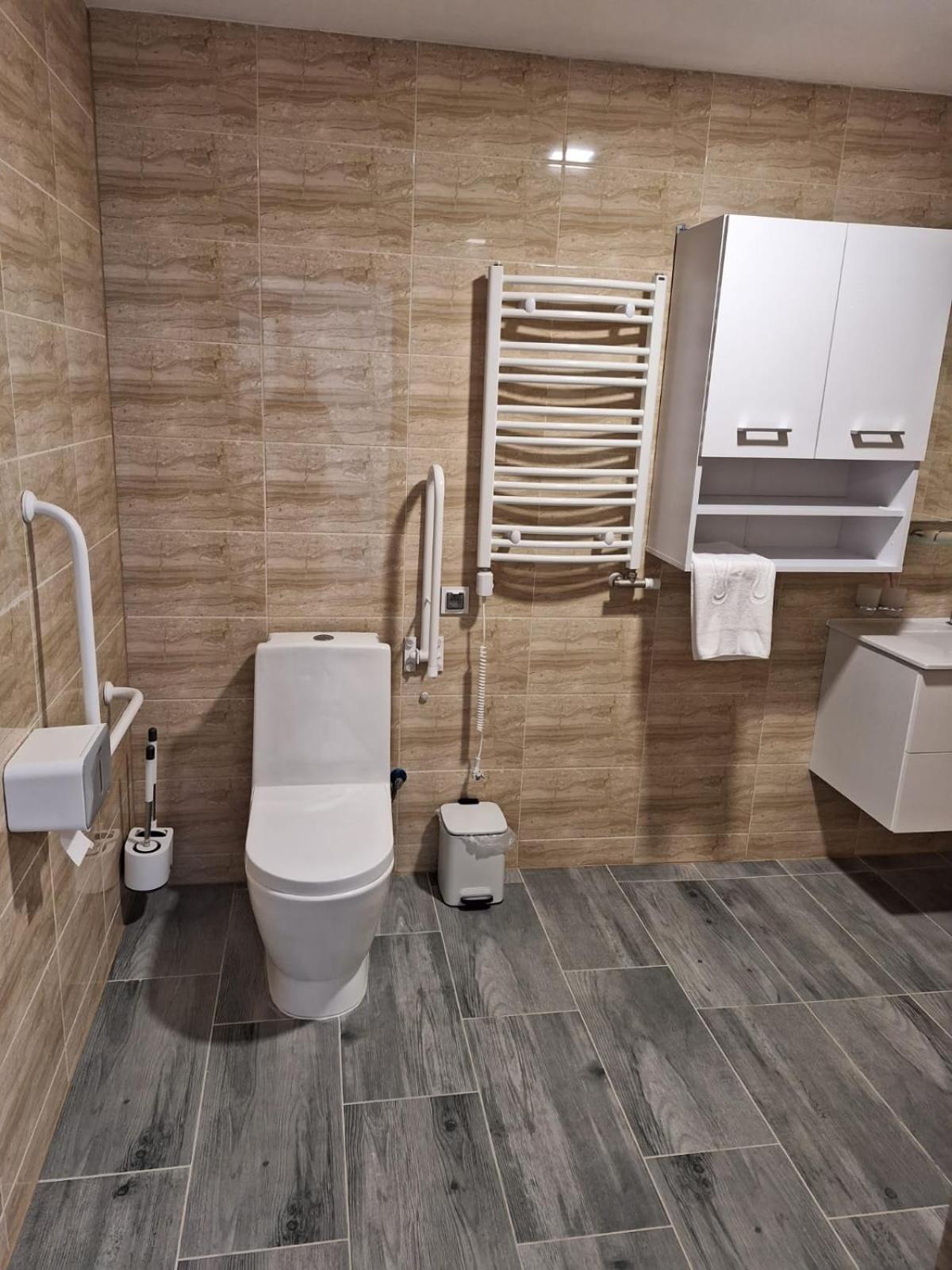 Comfort Stay, Ev, Parking Boleslawiec  Exterior photo