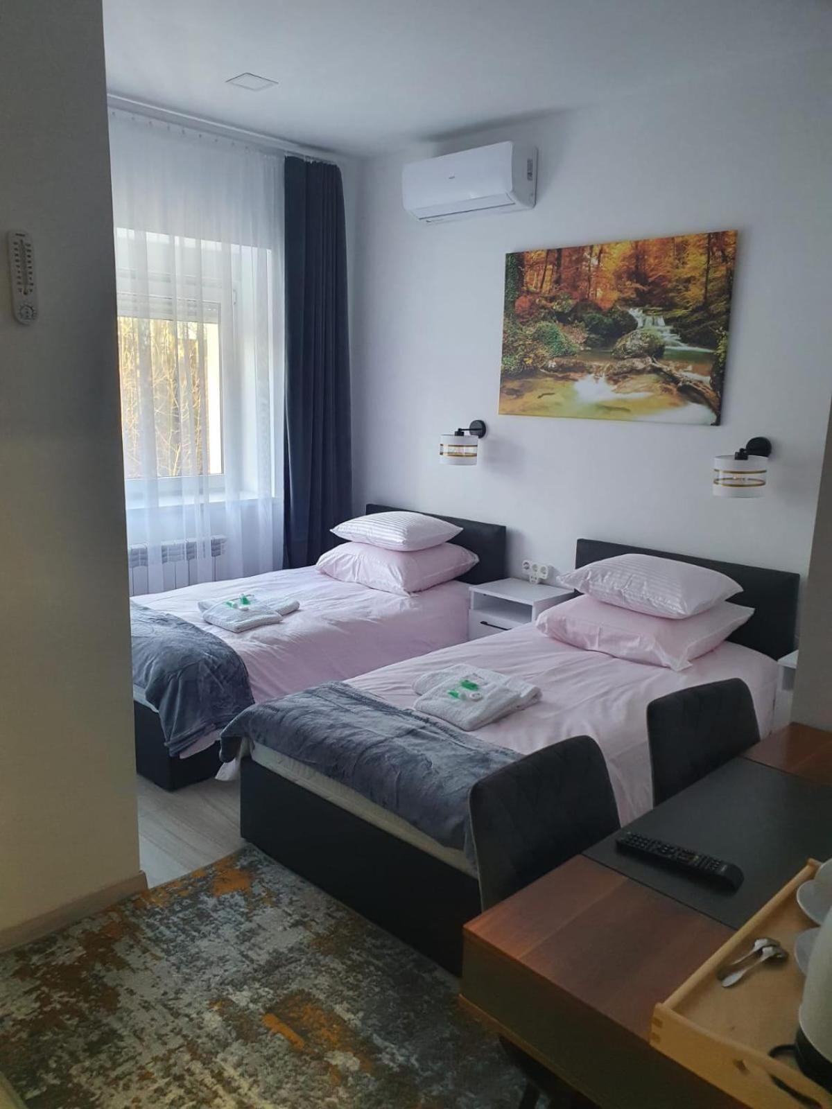 Comfort Stay, Ev, Parking Boleslawiec  Exterior photo