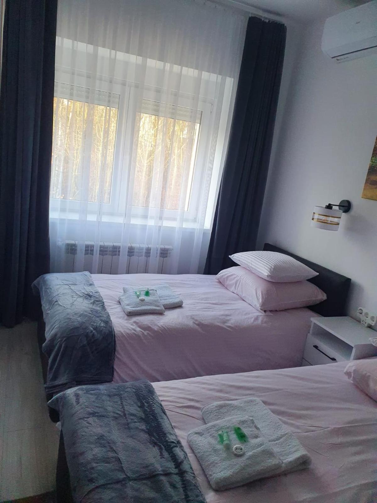 Comfort Stay, Ev, Parking Boleslawiec  Exterior photo