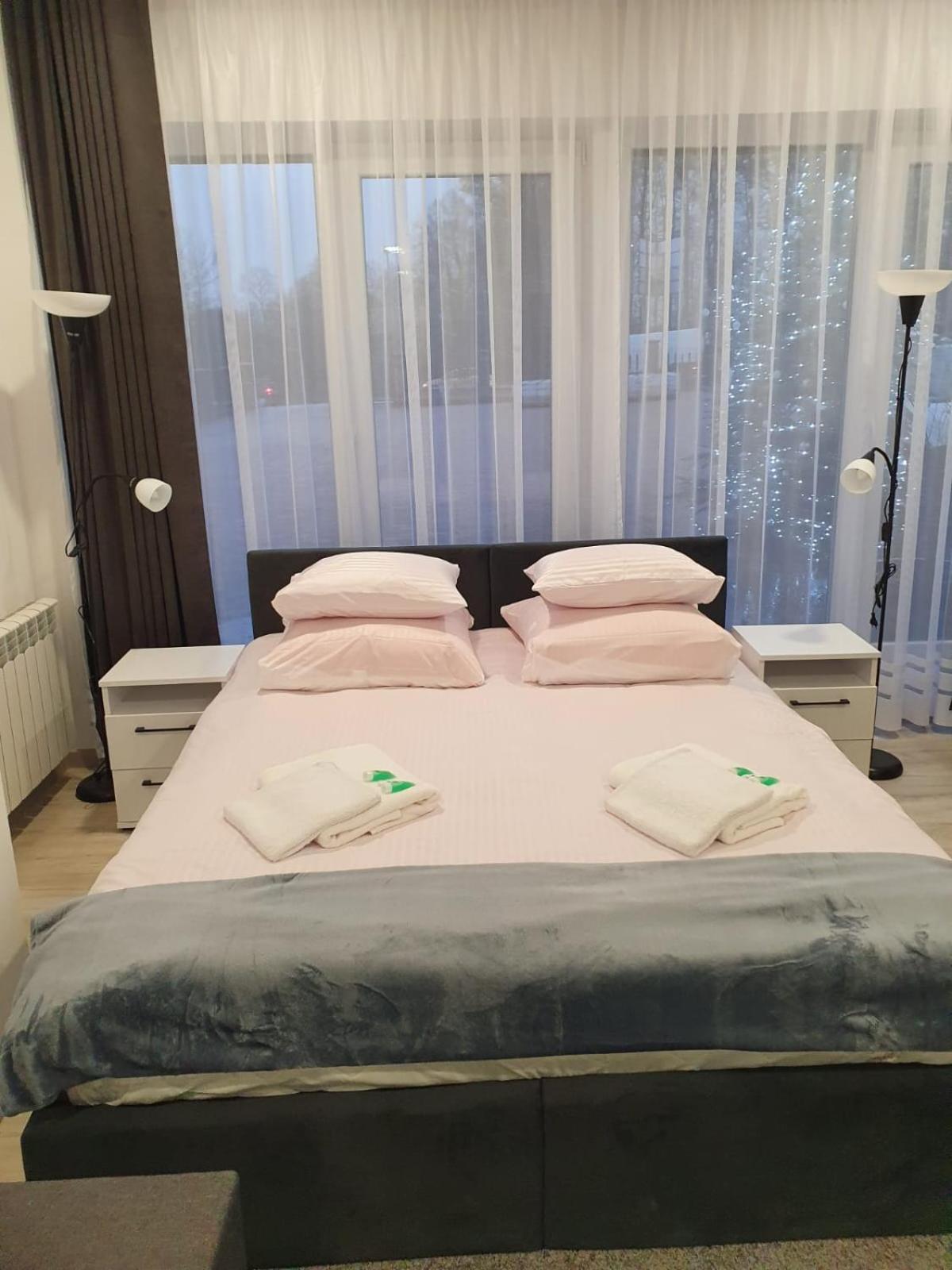 Comfort Stay, Ev, Parking Boleslawiec  Exterior photo