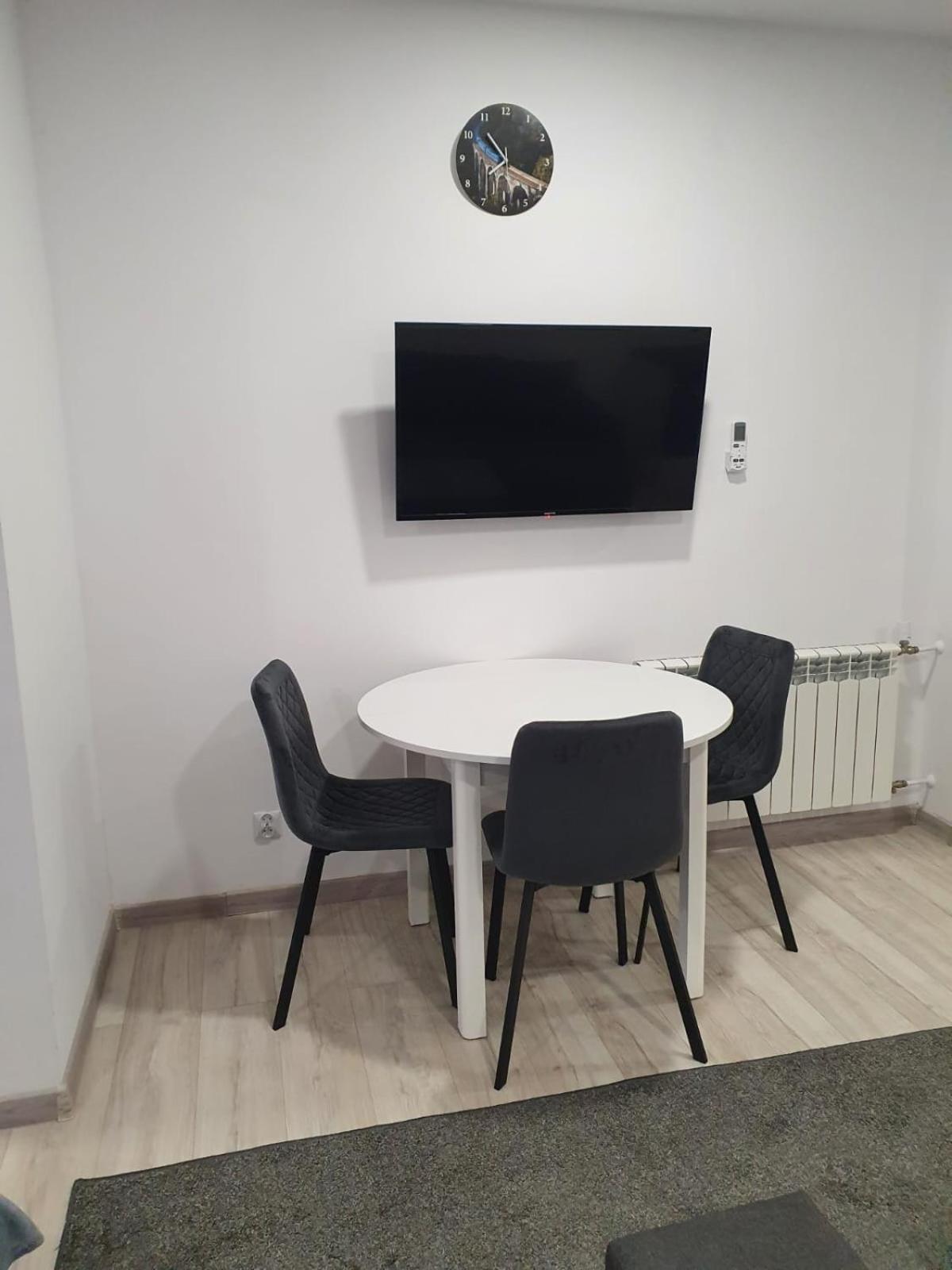Comfort Stay, Ev, Parking Boleslawiec  Exterior photo